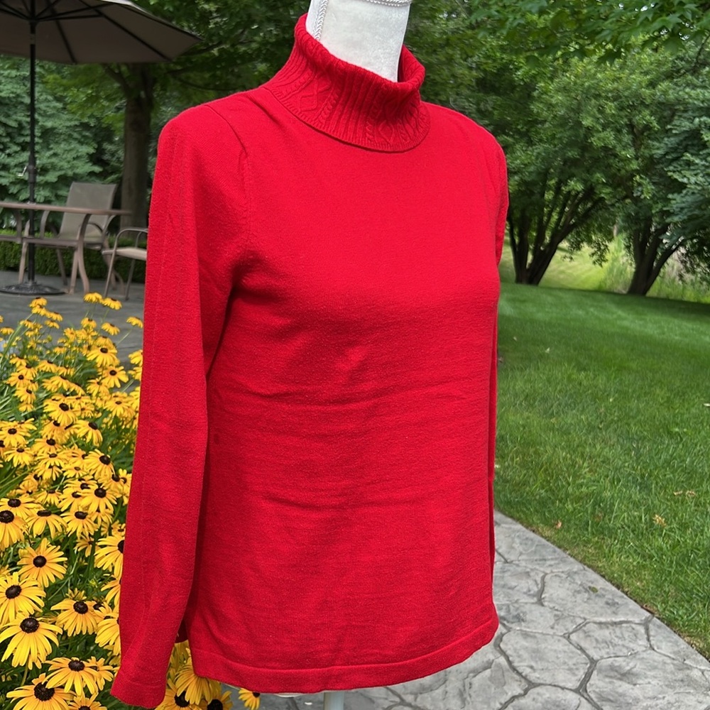 TALBOTS SWEATER